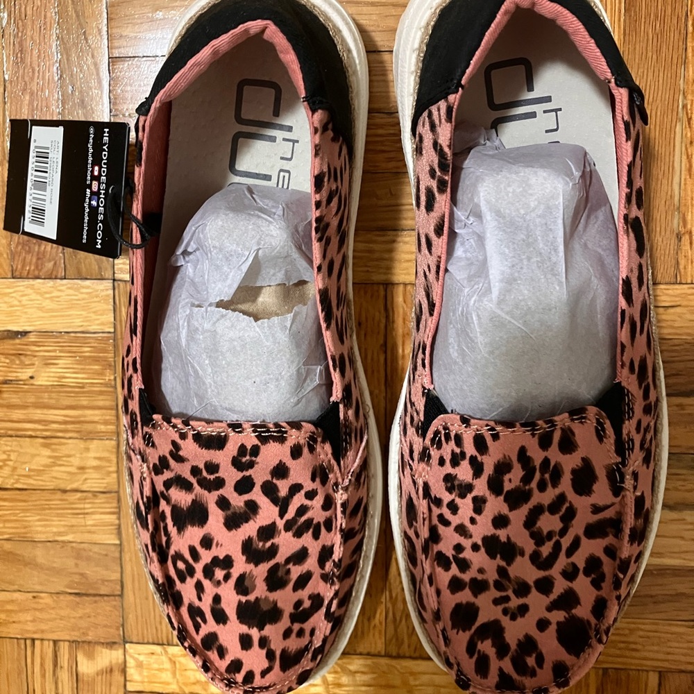 NWT Hey Dude Lena—Leopard Rose Shoes, Size European 37 (7 US Sizing)
